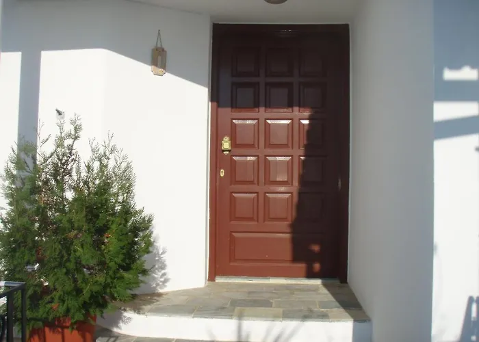 Xanemos Skiathos Town